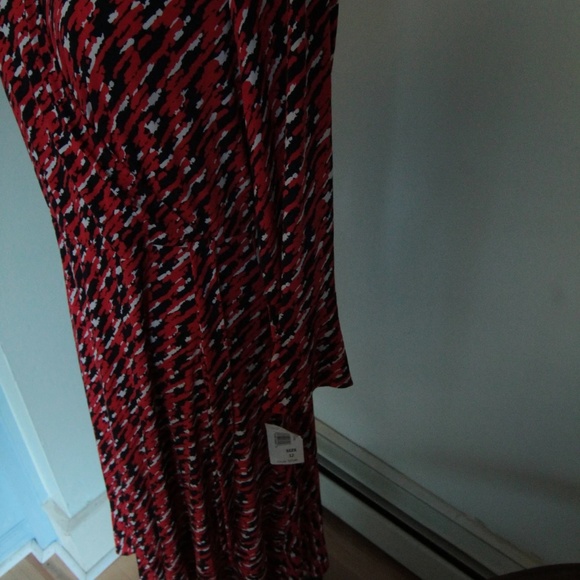 2000's NOS Wrap Style Red Abstract Print Jersey Knit Neiman Marcus Dress - Picture 3 of 5